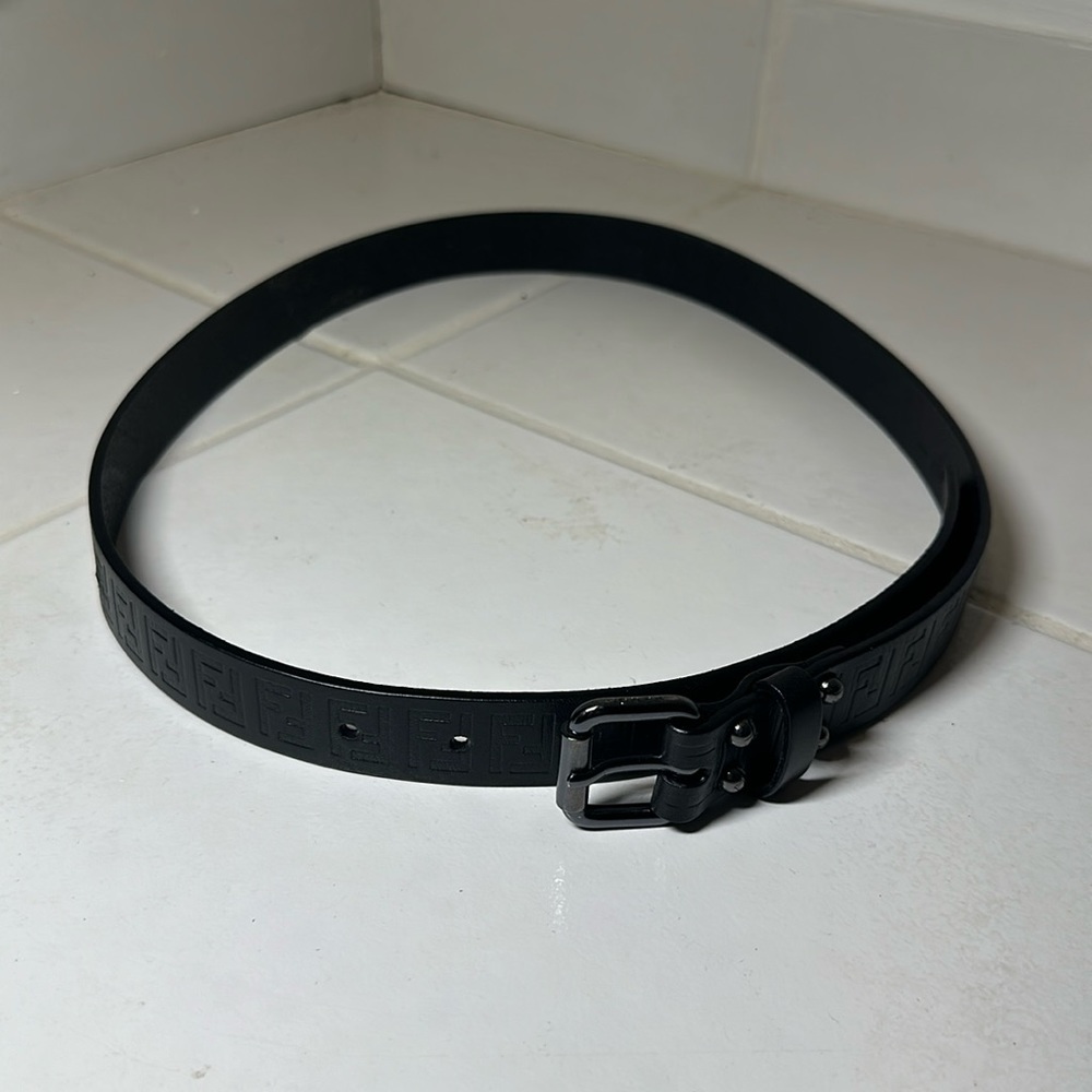 Fendi Black Leather Belt Unworn size 36/90 AUTHENTIC AND BRAND NEW CONDITION